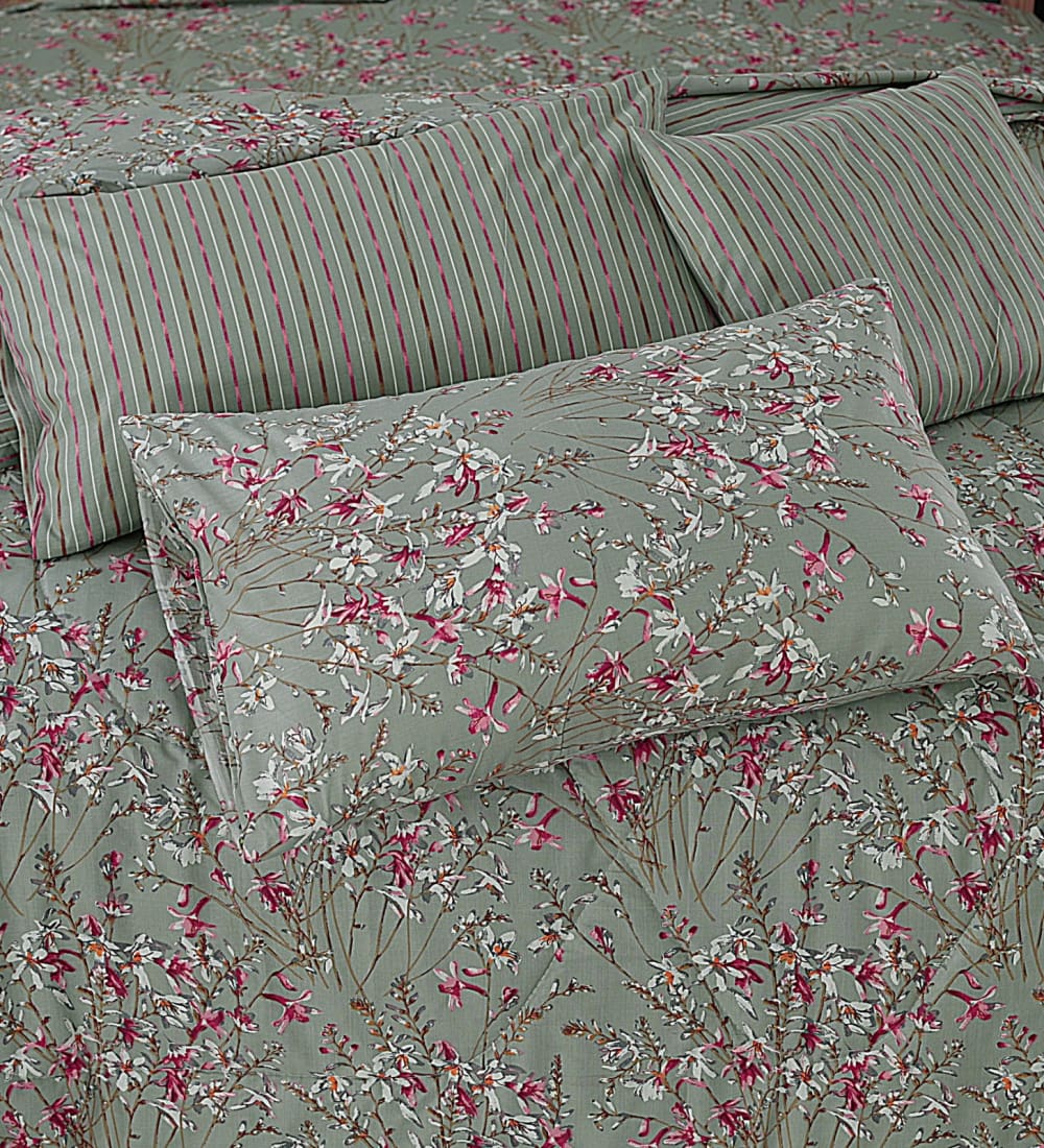 7 Pcs Comforter Set Mh-749 Quilts & Comforters