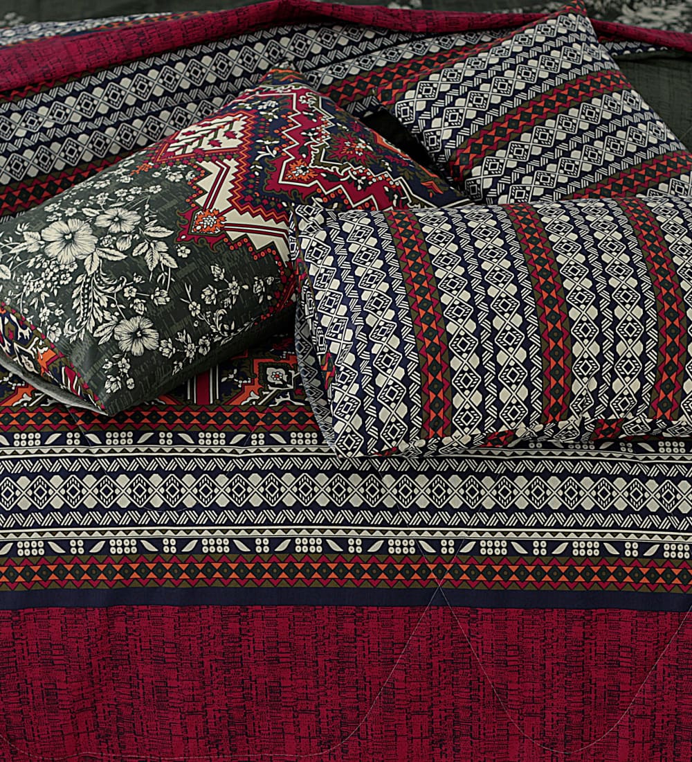 7 Pcs Comforter Set Mh-785 Quilts & Comforters