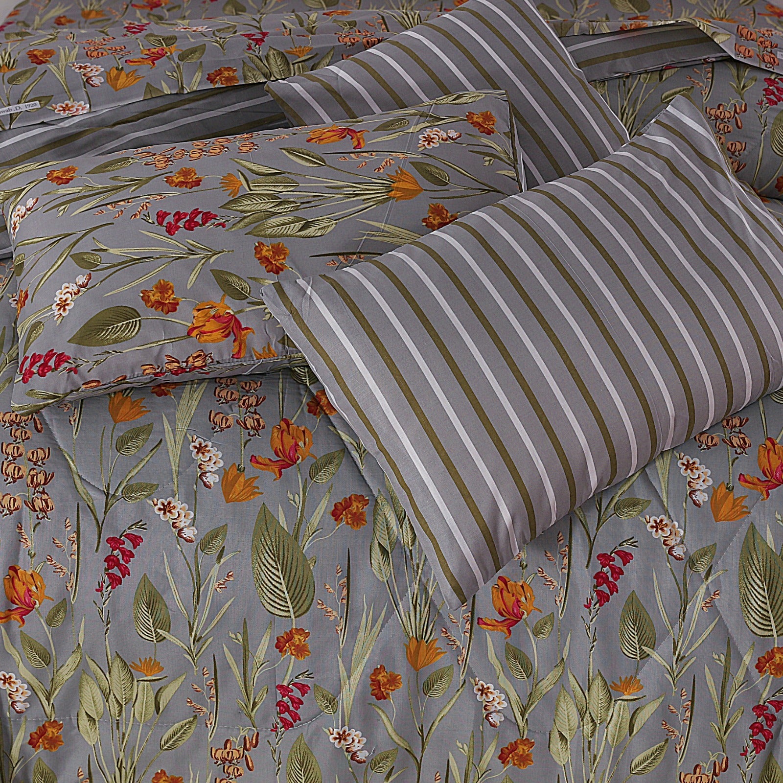 7 Pcs  Comforter Set Mh-789