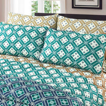 Load image into Gallery viewer, Triangular Winter Comforter Set A-159 Quilts &amp; Comforters